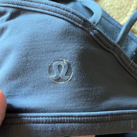 Lululemon Lighten Up Bra - Picture 4 of 4